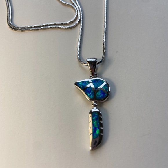 Sterling Silver American Indian Bear Fetish with Opal Inlay - Picture 10 of 10